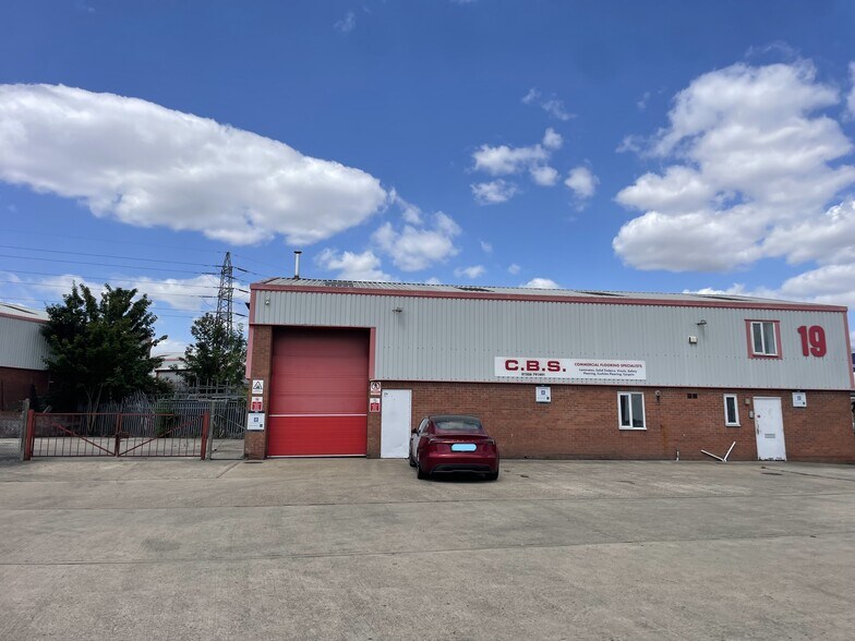Grange Way, Colchester à louer - Photo de l’immeuble – Image 1 sur 5