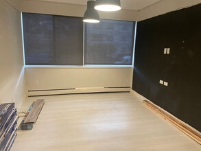 15240 Thrift Av, White Rock, BC à louer Photo intérieure– Image 2 sur 10