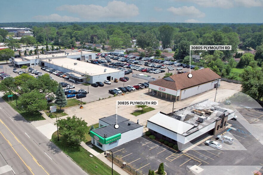 30805 Plymouth Rd, Livonia, MI à vendre - Photo de l’immeuble – Image 3 sur 3