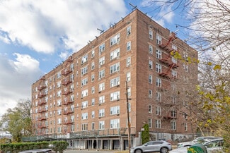 Plus de détails pour 2711 Independence Ave, Bronx, NY - Logement à vendre