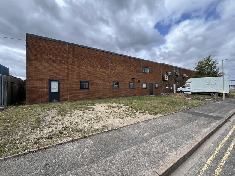35 Willis Way, Poole à louer - Photo de l’immeuble – Image 2 sur 23