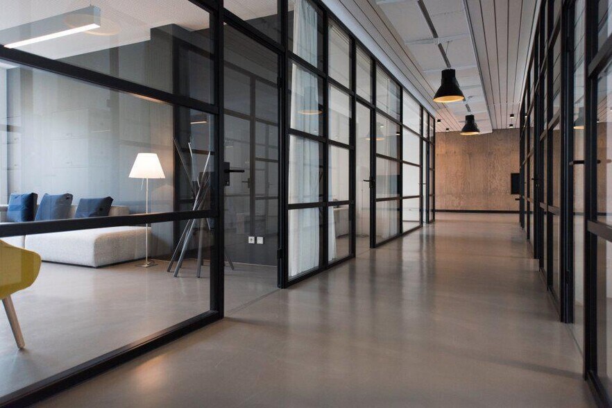 Bureau dans Lille à louer - Photo de l’immeuble – Image 1 sur 1