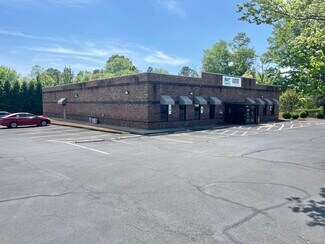 Plus de détails pour 133 Island Ford Rd, Statesville, NC - Bureau à vendre