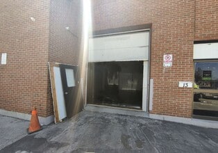 1 Steinway Blvd, Toronto, ON à louer Photo de l’immeuble– Image 1 sur 10