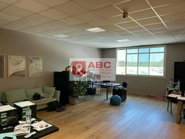 Bureau dans Le Crès à louer - Photo intérieure – Image 2 sur 5