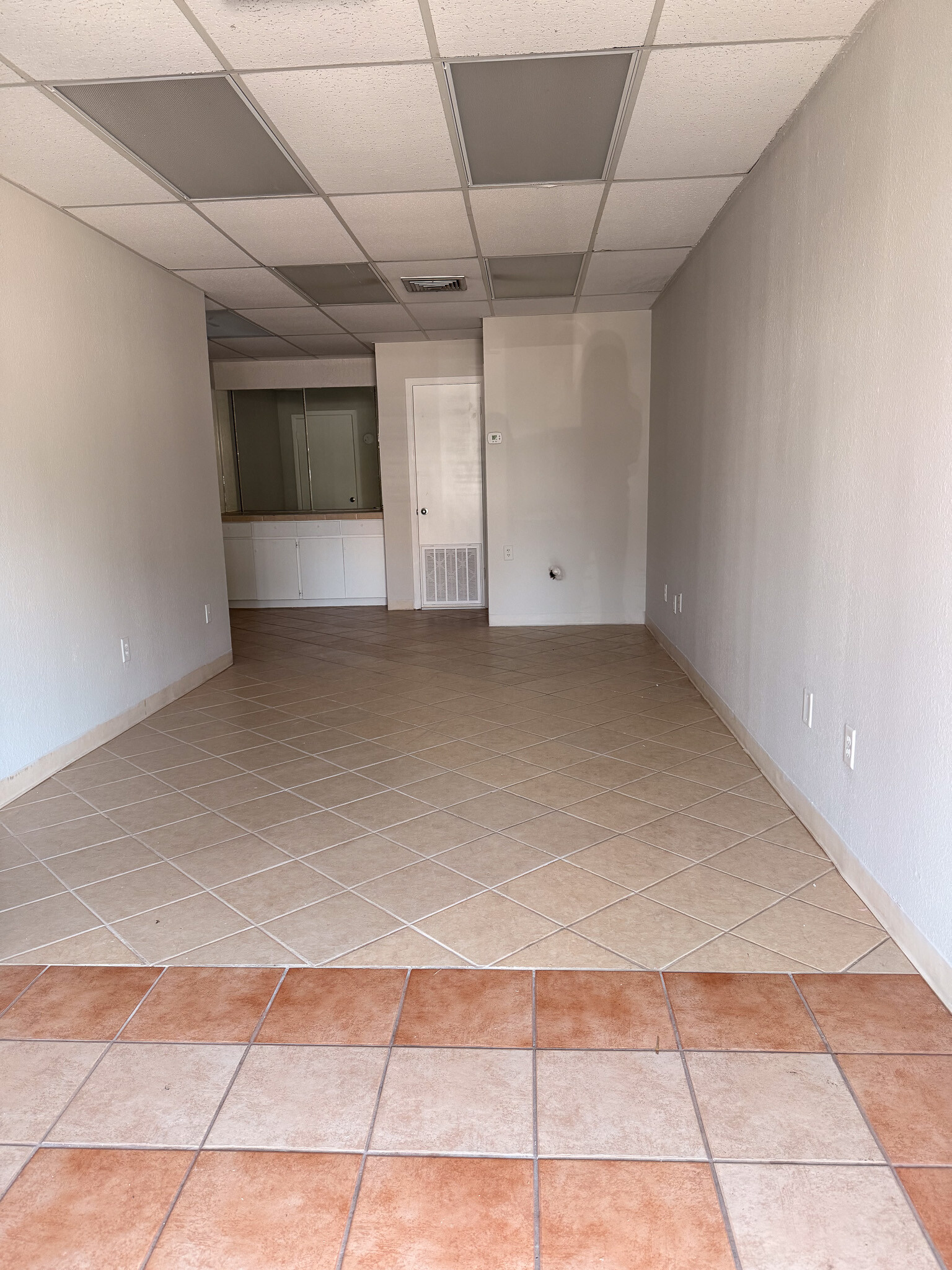 525 W Nolana, McAllen, TX à louer Photo de l’immeuble– Image 1 sur 6