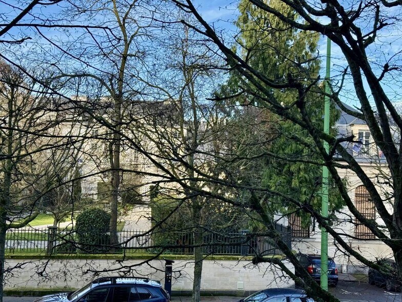 Bureau dans Caen à louer - Photo de l’immeuble – Image 2 sur 8
