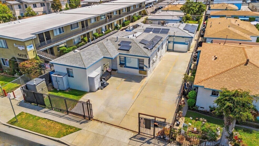 14916-14920 Chadron Ave, Gardena, CA à vendre - Photo de l’immeuble – Image 1 sur 20