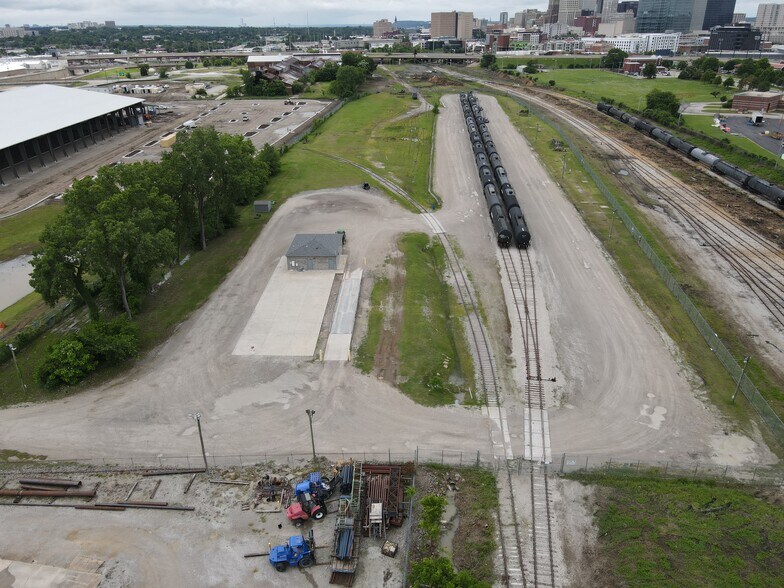 600 E Independence St, Tulsa, OK à louer - Aérien – Image 2 sur 4