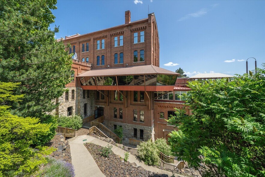 621 W Mallon Ave, Spokane, WA à louer - Photo de l’immeuble – Image 2 sur 13