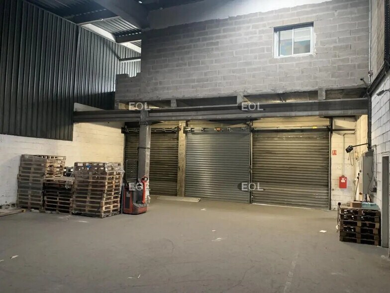 Industriel/Logistique dans Aulnay-sous-Bois à louer - Photo de l’immeuble – Image 3 sur 5