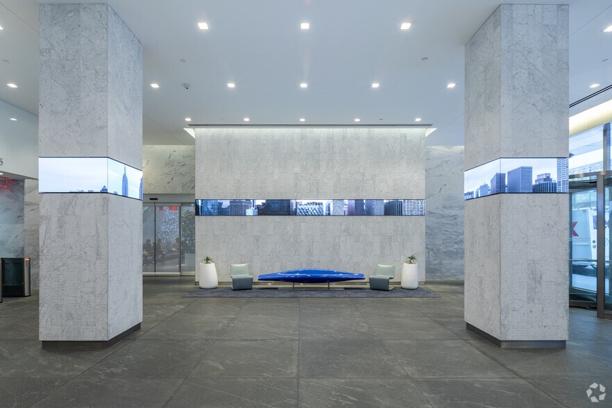 575 Fifth Ave, New York, NY à louer - Hall d’entrée – Image 2 sur 30