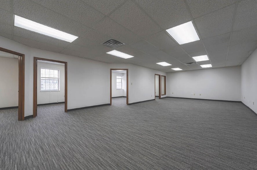 24600 Center Ridge Rd, Westlake, OH à louer Photo intérieure– Image 1 sur 1