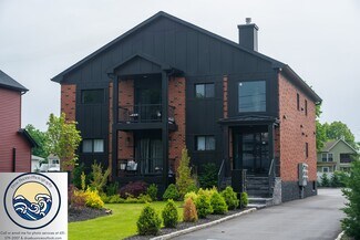 Plus de détails pour 92 Arnold Ave, West Babylon, NY - Logement à vendre