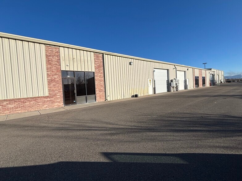 738 Scarlet St, Grand Junction, CO à louer - Photo de l’immeuble – Image 2 sur 8