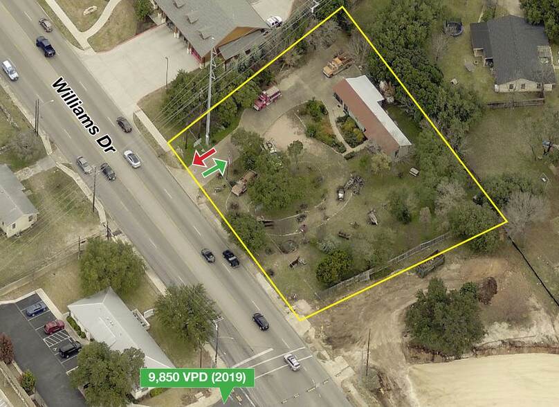 1601 Williams Dr, Georgetown, TX à vendre - Photo de l’immeuble – Image 2 sur 4