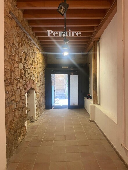 View Photo