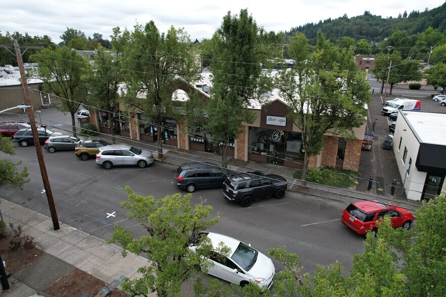 20 NW 2nd St, Gresham, OR à vendre - Photo de l’immeuble – Image 2 sur 10
