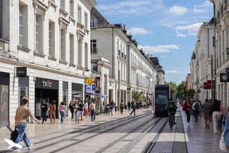 Plus de détails pour Local commercial à louer