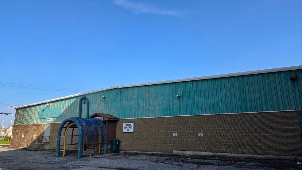 245 Genesee St, Buffalo, NY à vendre - Photo de l’immeuble – Image 2 sur 9