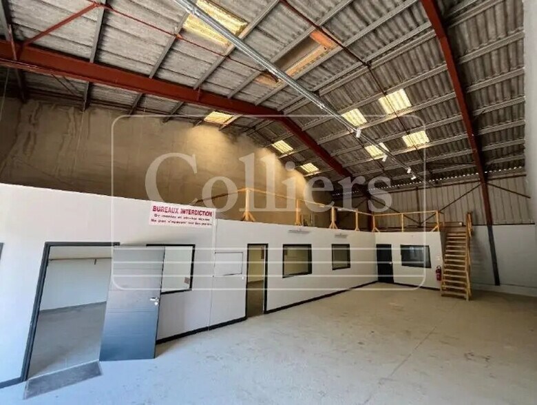 Bureau dans Gémenos à louer - Photo intérieure – Image 1 sur 5