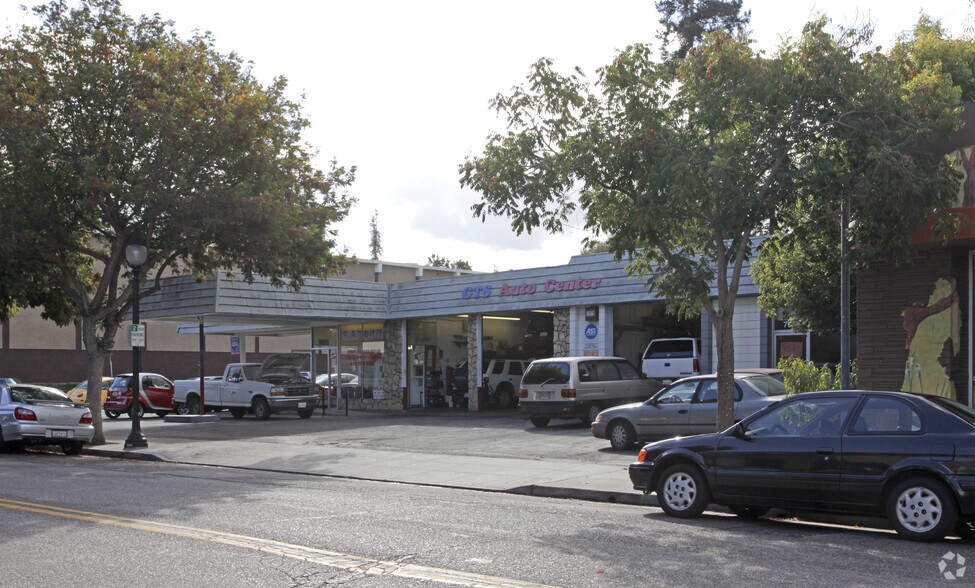 300 Hope St, Mountain View, CA à louer - Photo de l’immeuble – Image 2 sur 2