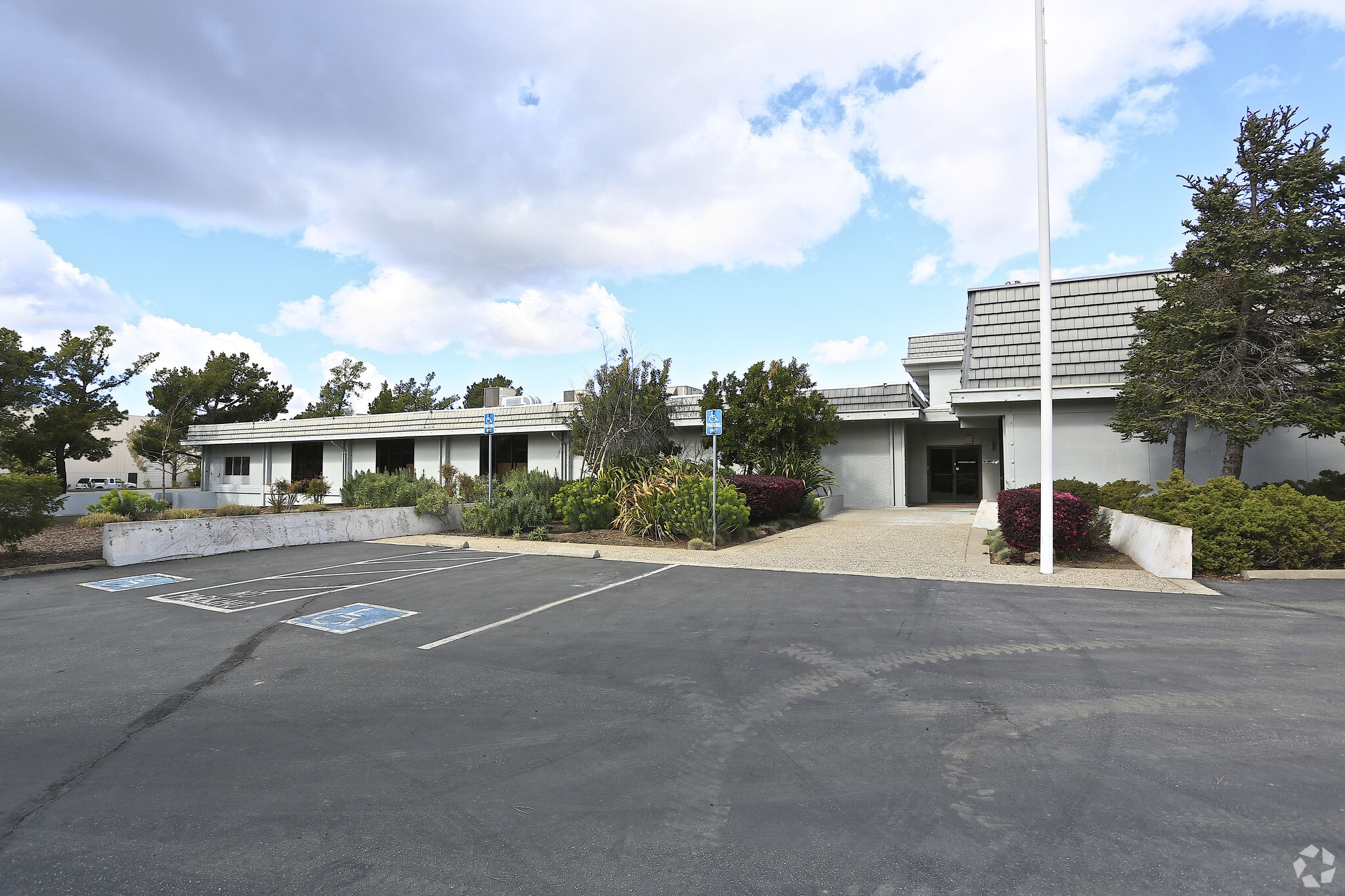 19 Davis Dr, Belmont, CA à vendre Photo principale– Image 1 sur 14