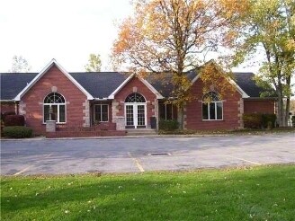 15 Elizabeth Dr, Lockport, NY à vendre - Photo principale – Image 1 sur 23