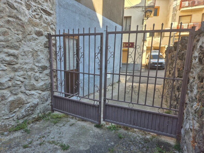 Industriel/Logistique dans Navaluenga, Ávila à vendre - Photo de l’immeuble – Image 2 sur 8