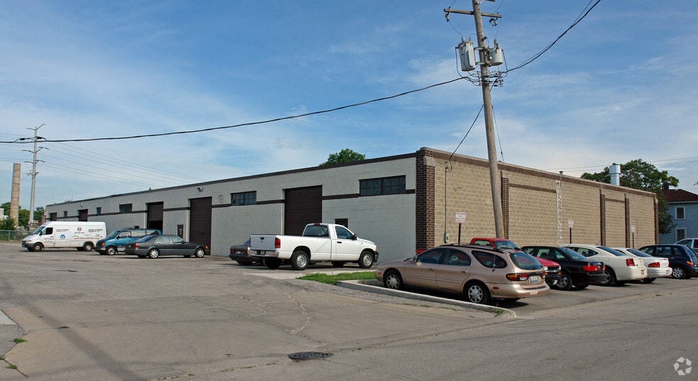 608 E Cossitt Ave, La Grange, IL à louer - Photo de l’immeuble – Image 2 sur 6