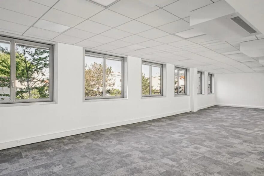 82-84 Boulevard Marius Vivier-Merle, Lyon à louer - Photo de l’immeuble – Image 3 sur 9