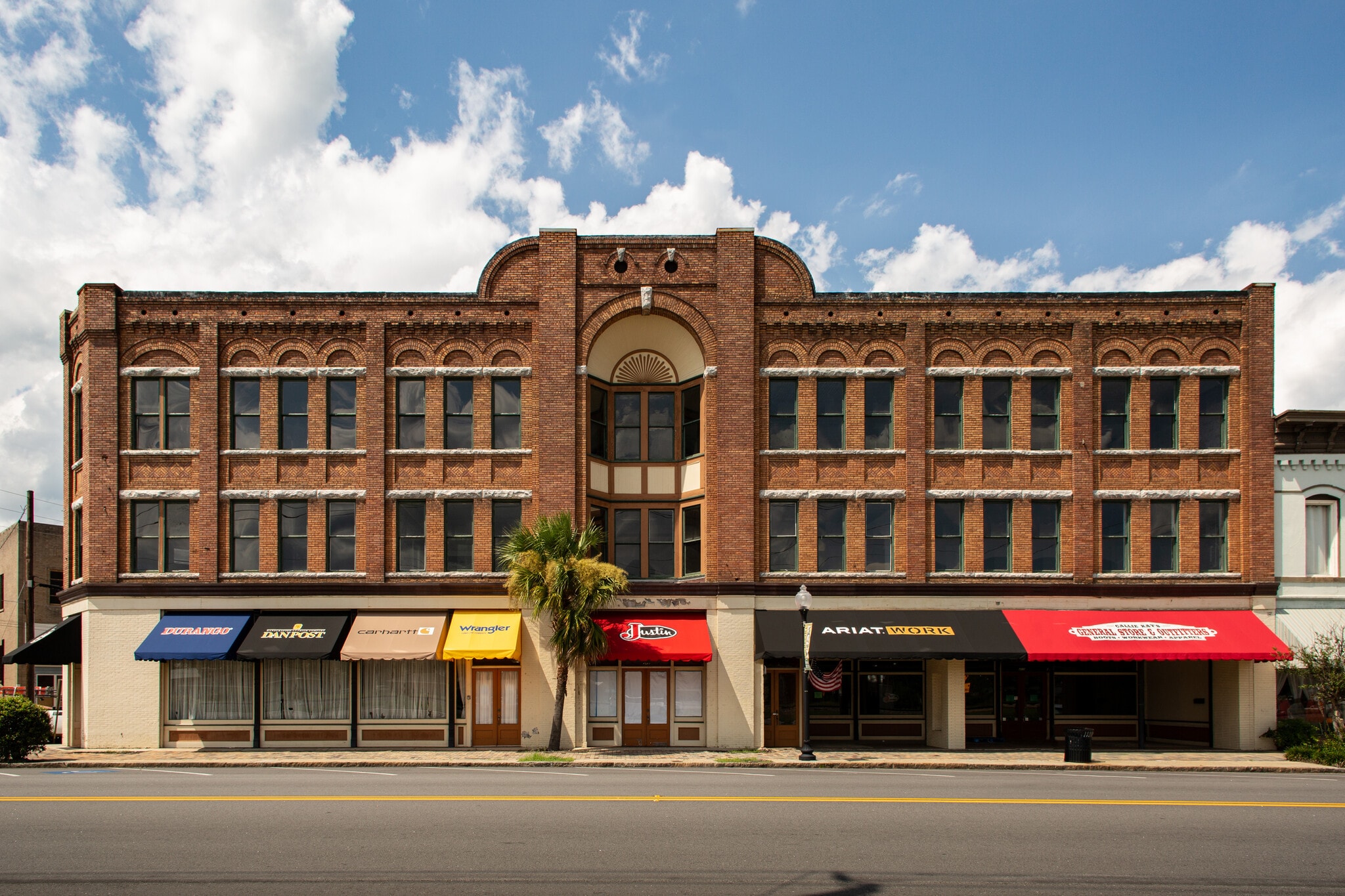 402 Plant Ave, Waycross, GA à louer Aérien– Image 1 sur 7