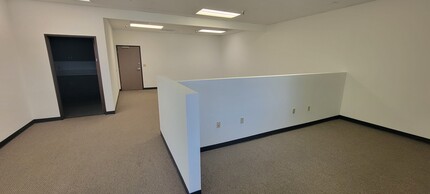 299 W Foothill Blvd, Upland, CA à louer Photo intérieure– Image 2 sur 8