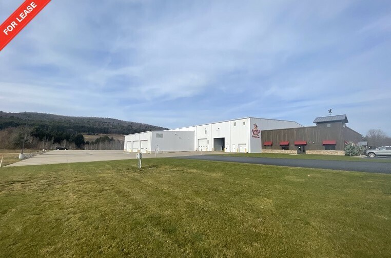 41 Browne St, Oneonta, NY à louer - Photo de l’immeuble – Image 1 sur 9