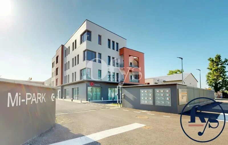 6 Rue D'Arsonval, Chassieu à vendre Photo de l’immeuble– Image 1 sur 12