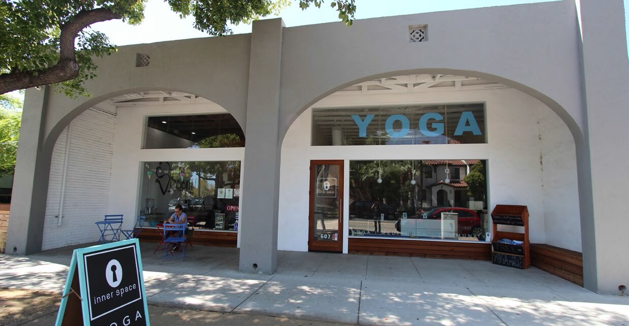 613 E Santa Ana Blvd, Santa Ana, CA à louer Photo principale– Image 1 sur 79