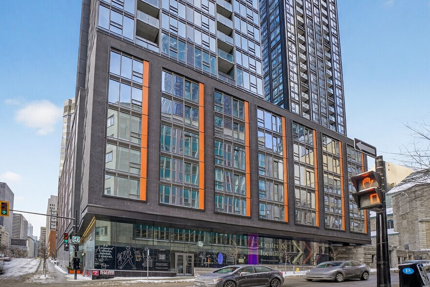 435 Boul René-Lévesque O, Montréal, QC à louer - Photo de l’immeuble – Image 2 sur 15