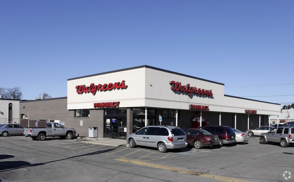 1010 Park Ave, Cranston, RI à louer - Photo principale – Image 1 sur 3