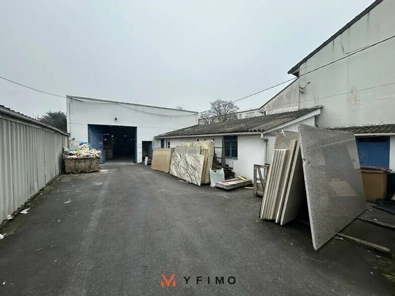 Local d'activités dans Vitry-sur-Seine à vendre - Photo de l’immeuble – Image 1 sur 6