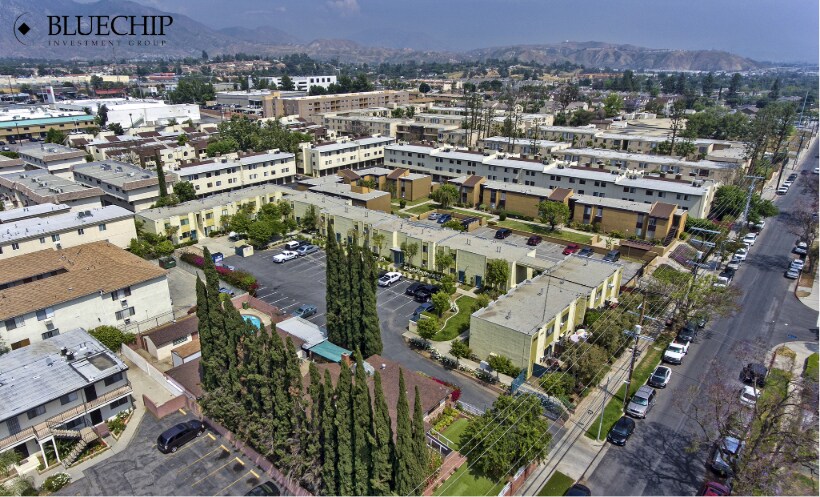 13002 Dronfield Ave, Sylmar, CA à vendre Photo de l’immeuble– Image 1 sur 7