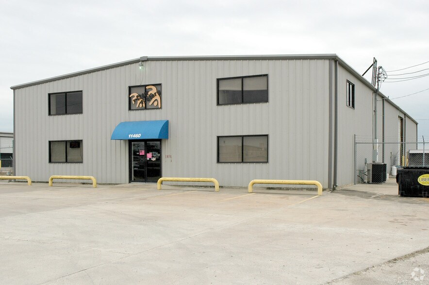 11356 Interstate 10 E, Baytown, TX à louer - Photo principale – Image 1 sur 1