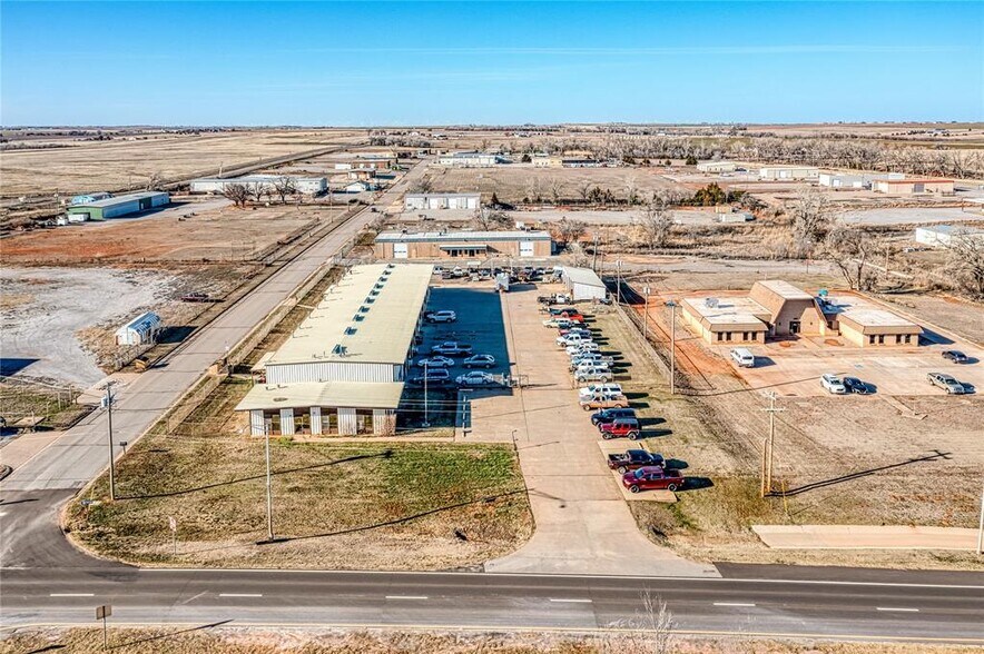 1019 E Highway 66, Elk City, OK à vendre - Photo de l’immeuble – Image 2 sur 10