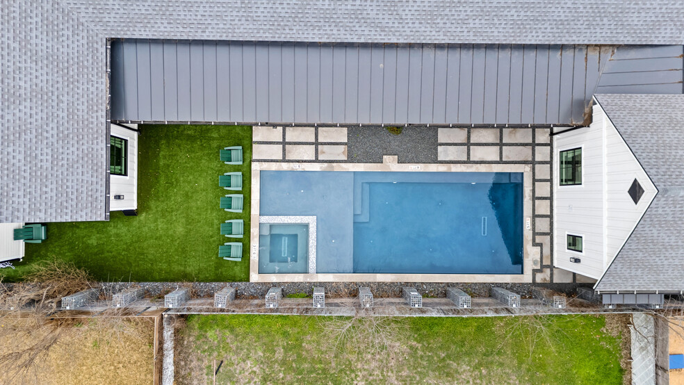 106 E College St, Fredericksburg, TX à vendre - Photo de l’immeuble – Image 3 sur 28