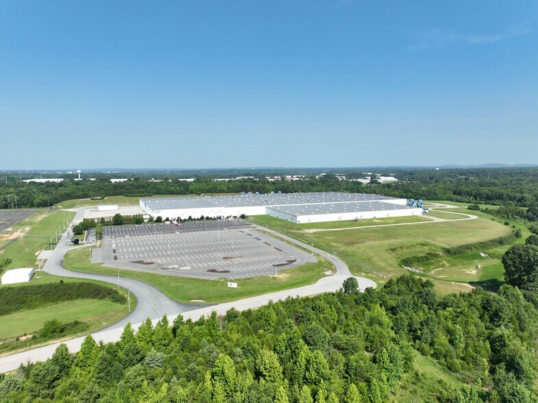 100 Morgan Olson Way, Ringgold, VA à vendre - Photo de l’immeuble – Image 1 sur 7