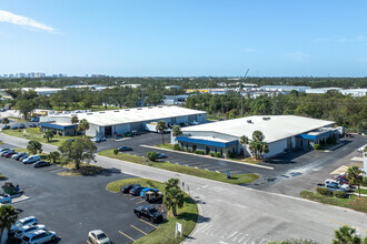 2363 Industrial Blvd, Sarasota, FL - VUE AÉRIENNE  vue de carte - Image1