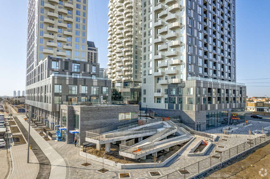 9097 Jane St, Vaughan, ON à louer - Photo de l’immeuble – Image 3 sur 4