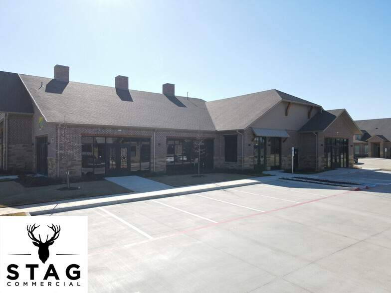 3901 Long Prairie Rd, Flower Mound, TX à louer - Photo de l’immeuble – Image 3 sur 7