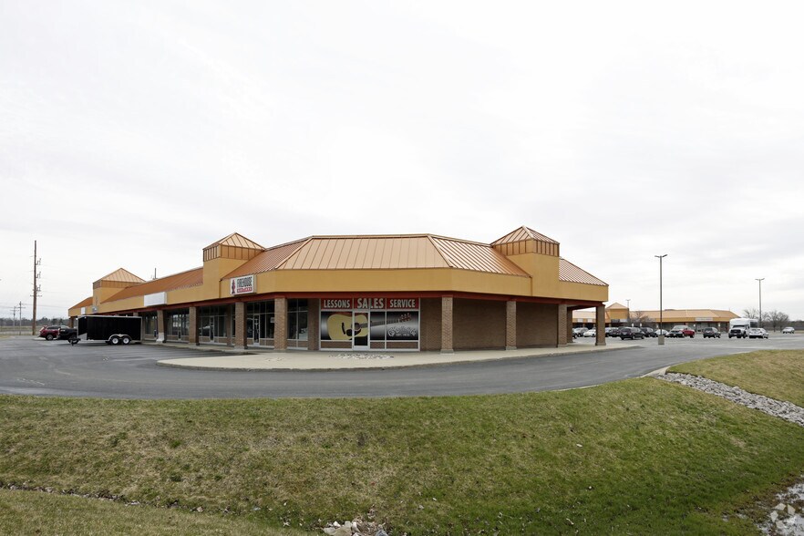 1028-1086 E Sternberg Rd, Muskegon, MI à louer - Photo de l’immeuble – Image 3 sur 6