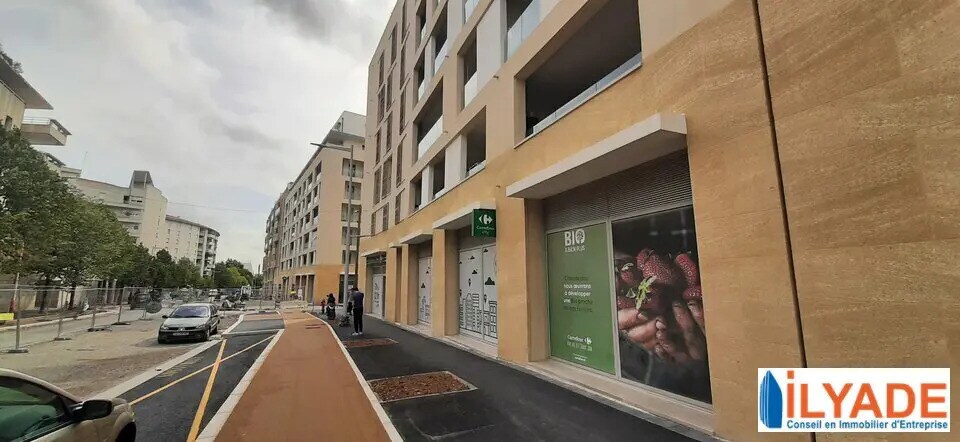 Local commercial dans Aix-En-Provence à louer Photo de l’immeuble– Image 1 sur 9