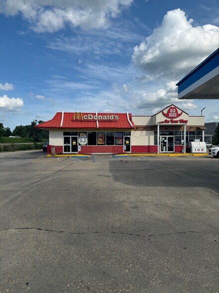 13496 Highway 73, Geismar, LA à louer - Photo de l’immeuble – Image 2 sur 14
